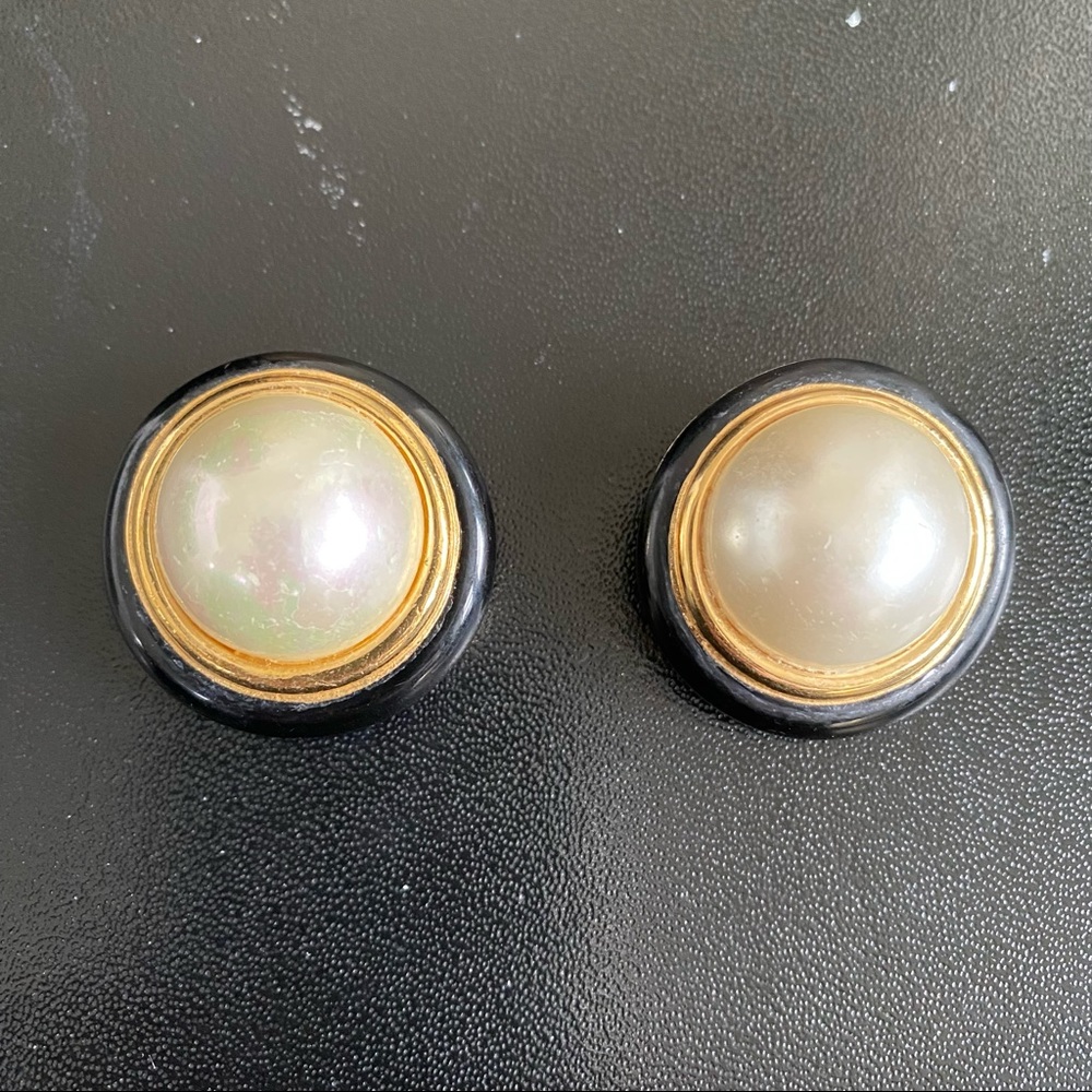 Vintage Dior Pearl Earrings